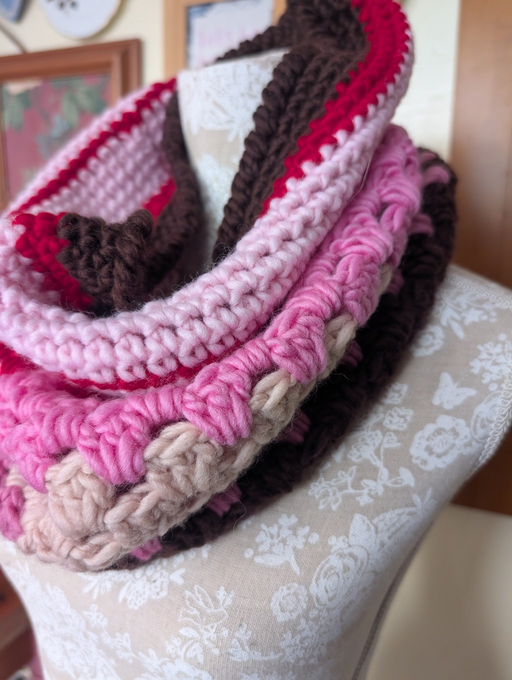 How To Make a Wool Goddess Neapolitan Nancy Scarf